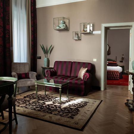 Grand Hotel Et De Milan - The Leading Hotels Of The World Екстериор снимка