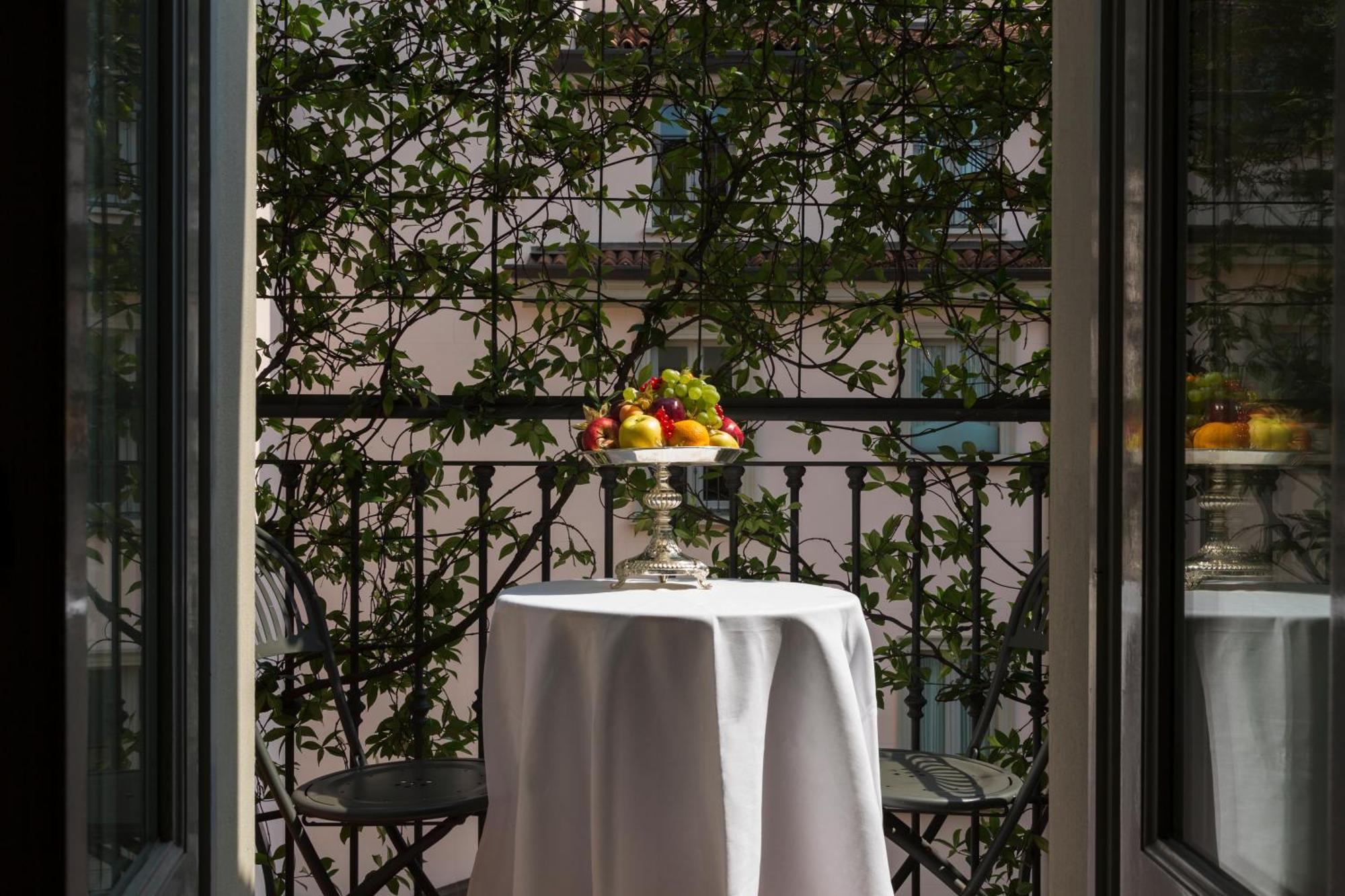 Grand Hotel Et De Milan - The Leading Hotels Of The World Екстериор снимка